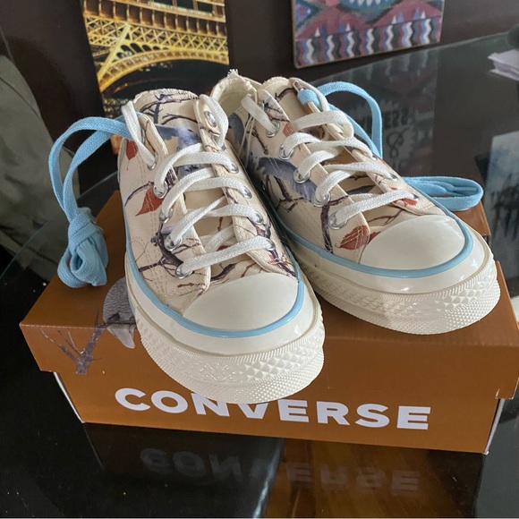 Converse Chuck 70 Low Top Sneakers - Picture 3 of 6